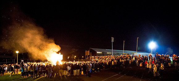 homecoming13_bonfireworks_jfess_8762