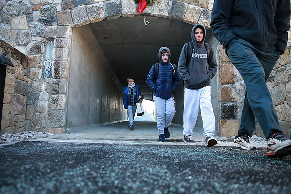 holiday19_bearcave_mkras_0016