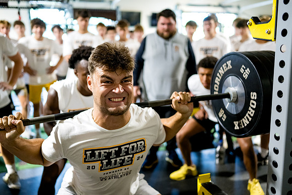 football_2024-08-01_liftforlife_ah_0105