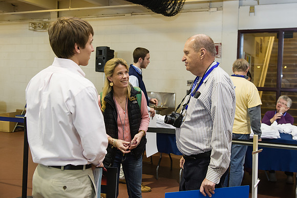 sciencefair14qu_hl_8731