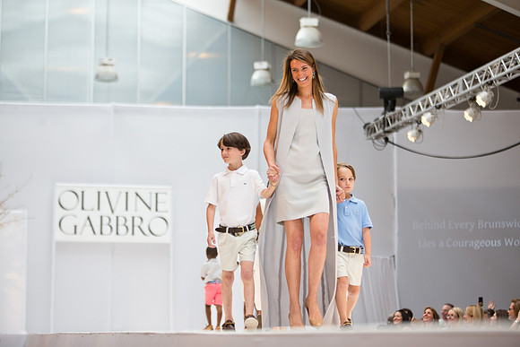 fashionshow17_runway_mkras_0257