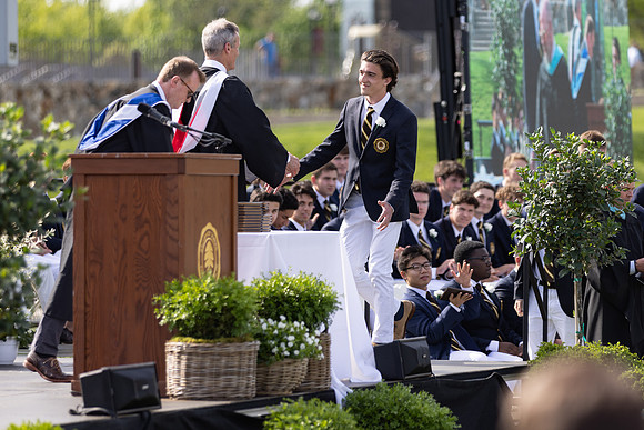 graduation22_diplomas_gh_0679
