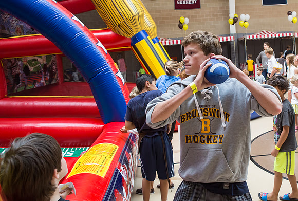 homecoming14_bearfair_jfess_9914