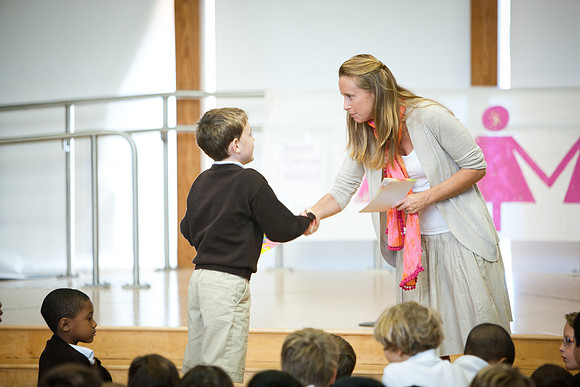 pay2wearpink_assembly_1582