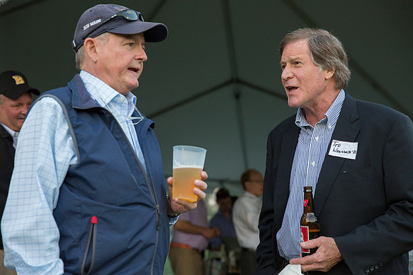 alumni_tentparty15_mgraae_0083