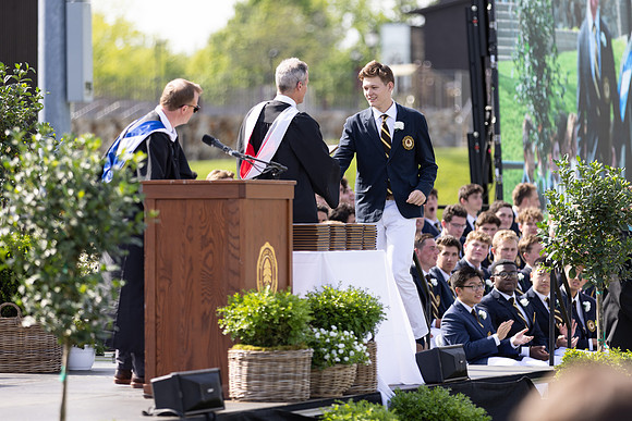 graduation22_diplomas_gh_0558