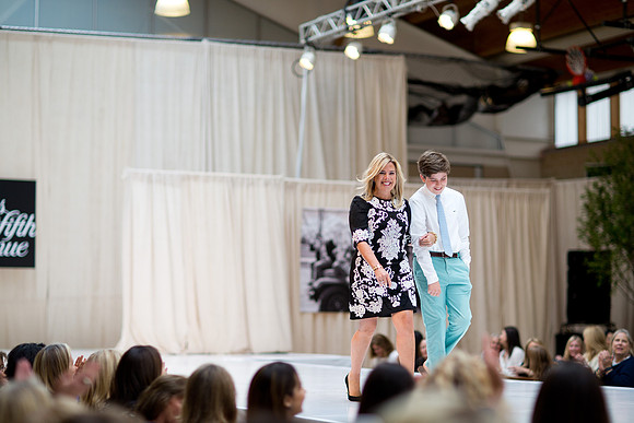 fashionshow19_runway_mk_0261