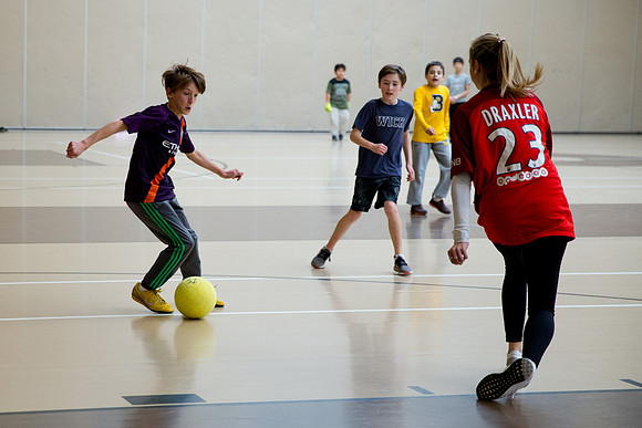 soccer_gr4 faculty19_mkras_0148
