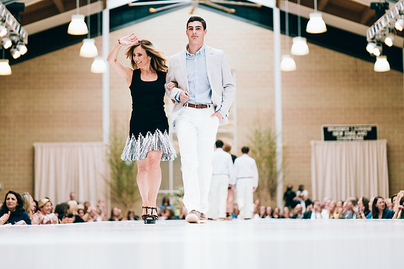 fashionshow19_runway_jk_1921