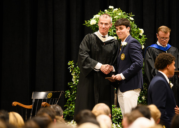 graduation25_diploma_wkl1_4688