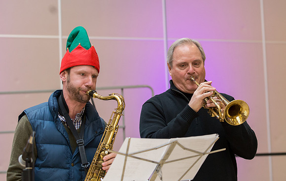 holiday_assembly_jfess_0052