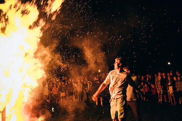 hc18_bonfireworks_jk_3684
