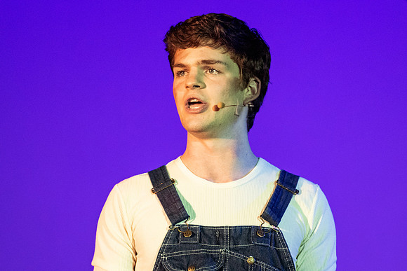 oklahoma_wintermusical_us_dburns_0602