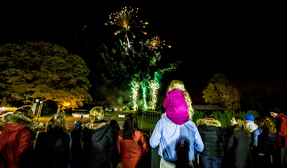 homecoming13_bonfireworks_jfess_8840