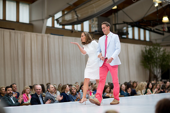 fashionshow19_runway_mk_0281
