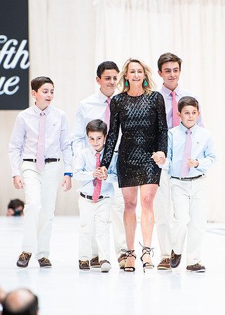 fashionshow19_runway_wkl_1166