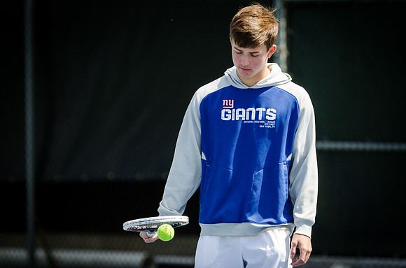 alum_varsitytennis_3997