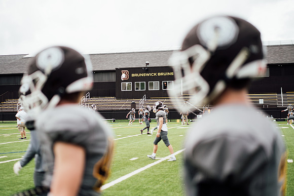 football_2021-10-09_jk_3480