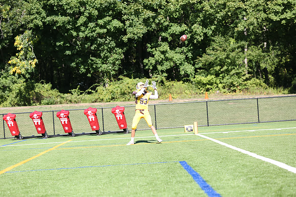 football_jv_2015-09-15_jfess_0694