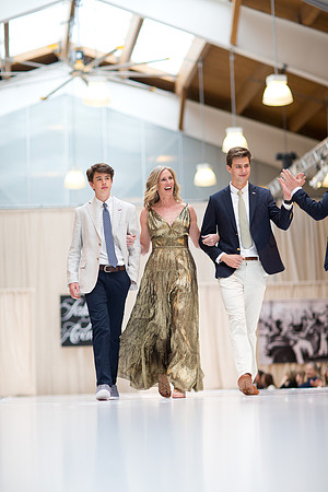 fashionshow19_runway_mk_0154