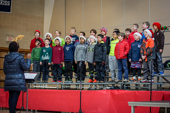 holiday_allschool16_jfess_6554