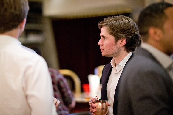 alumni_nyc_happyhr19_mkras_0062