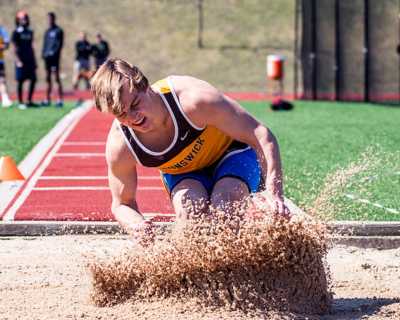 trackfield_2019-04-06_dburns_4525