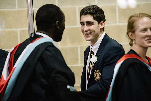 graduation16_hp_9839
