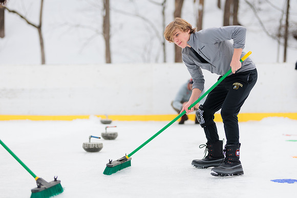 randolphvt2122_trip07_curling_bdf_0674