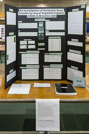 sciencefair14qu_hl_8670