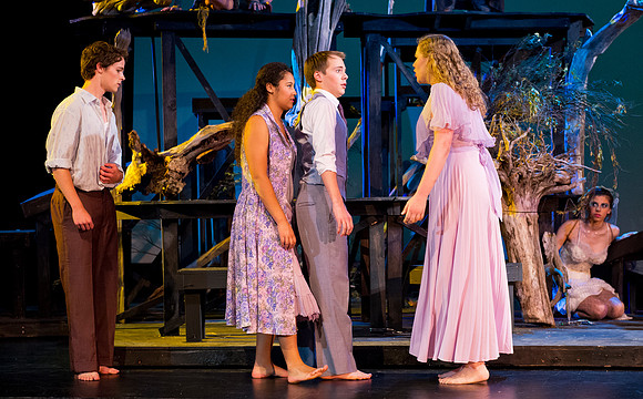 usfallplay_midsummersnight_dburns_1554
