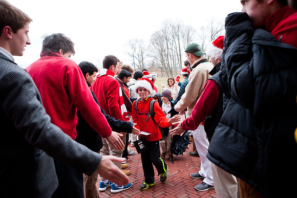 holiday_handshake_kras_0113