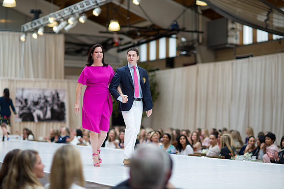 fashionshow19_runway_mk_0335
