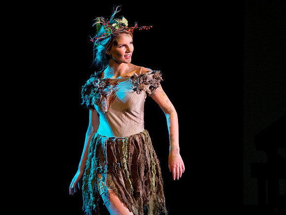 usfallplay_midsummersnight_dburns_3604