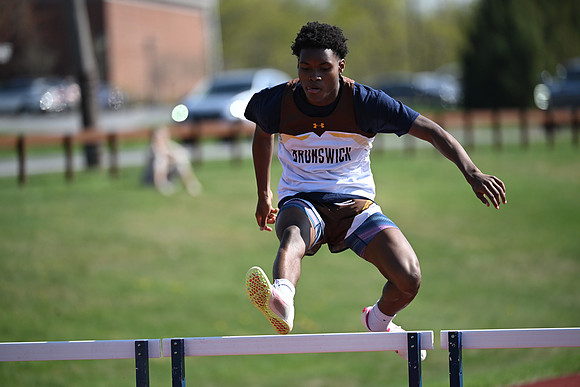 trackfield_2025-04-23_cp_3271