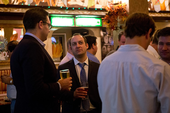 alumni_happyhour_nyc16_mkras_0013