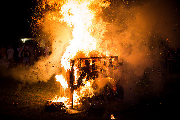 homecoming14_bonfire_jk_2669