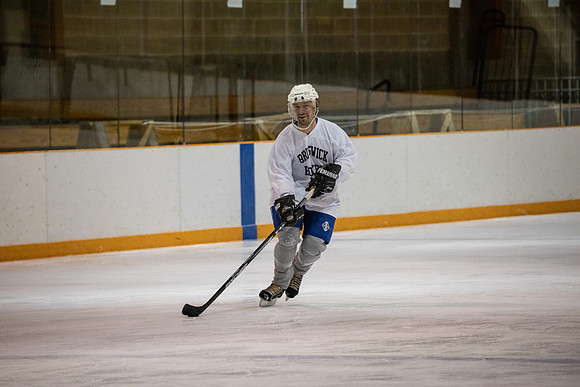 alumni_hockey20_gh_0001