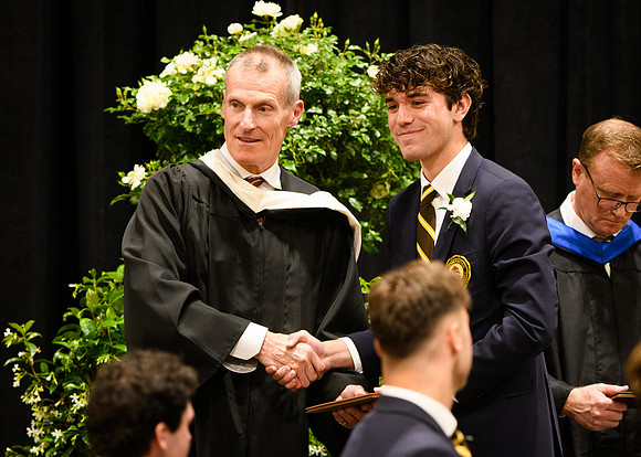 graduation25_diploma_wkl1_4760