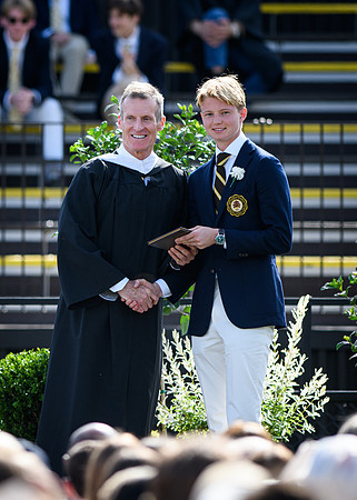 graduation22_diplomas_wkl_0337