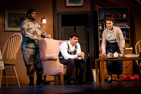 theforeigner_springplay_us_mkras_0009