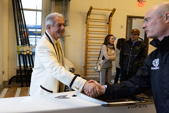 crew_altmanboathouse_falcoshell_gh_0032