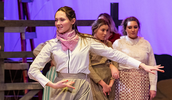 oklahoma_wintermusical_us_dburns_0290