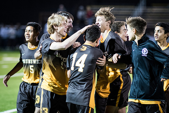 hc17_soccer_wkl_2045
