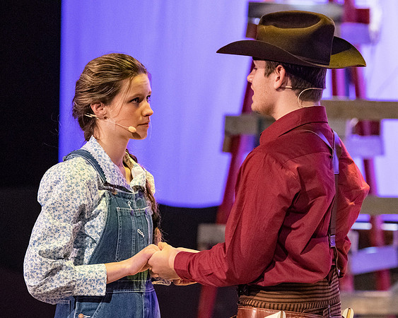 oklahoma_wintermusical_us_dburns_0550