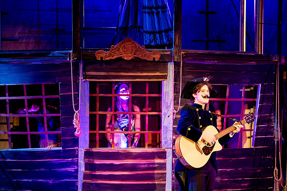 hmspinafore_springmusical25_sat1_us_ah_0223