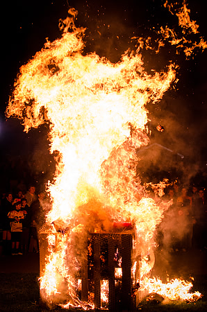 homecoming13_bonfire_wkl_1368