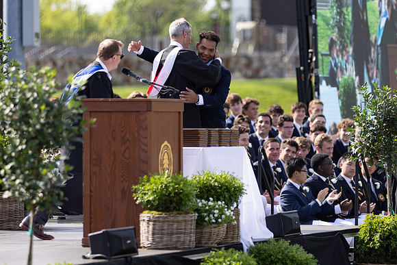 graduation22_diplomas_gh_0595