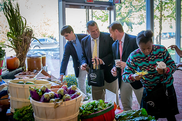 farmersmarket_us_jf_2206