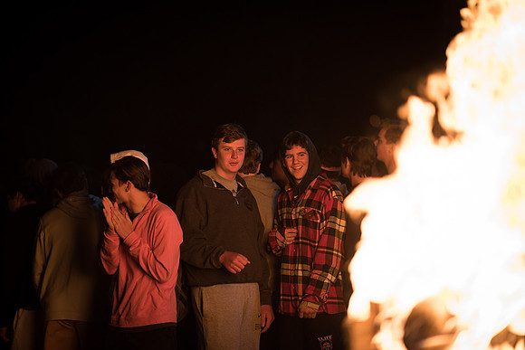 hc17_bonfireworks_wkl_2148